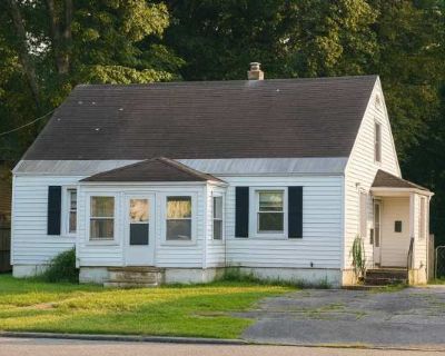 3 Bedroom 1BA 936 ft Pet-Friendly Apartment For Rent in Rome, NY