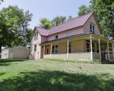 3 Bedroom 1BA 1295 ft Single Family Home For Sale in LINDSBORG, KS