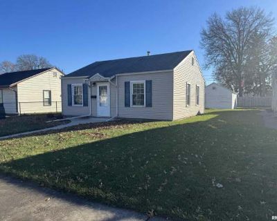 2 Bedroom 1BA 648 ft Apartment For Rent in Davenport, IA