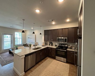 Furnished Room for Rent - FINALLY A Luxury Apartment I Can Afford!! (see h