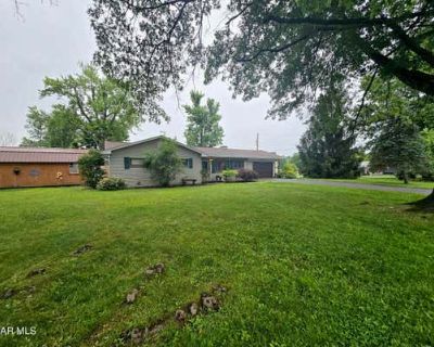 2 Bedroom 2BA 1456 ft Single Family Home For Sale in HOLLIDAYSBURG, PA