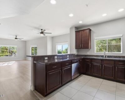 5350 E Deer Valley Dr Unit 2420. Spacious two bedroom two bath, split floor plan condo Tons of natural light peeking through the large windows. Granite counter tops, SS appliances and gas cook top are just a few great features this condo has to offer. Separate shower/bath, walk in closet and linen storage in master.! Three resort pools, two world class fitness centers, recreational rooms and cl...