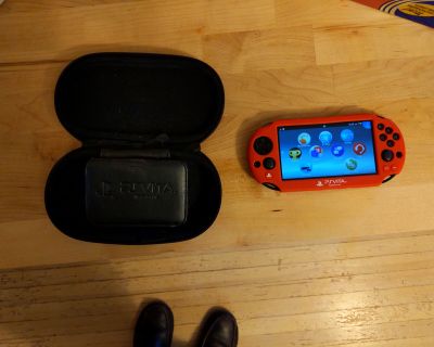 [For Sale] PS Vita Slim (PCH-2001) $100