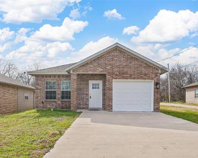 3 Bedroom 2BA Home For Rent in Greenville, Texas