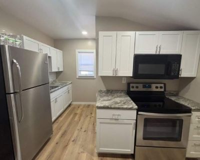 3 Bedroom 1.5BA 1000 ft Pet-Friendly Apartment For Rent in Troy, OH