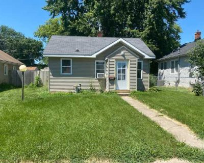 1 Bedroom 1BA 480 ft Pet-Friendly Apartment For Rent in Waterloo, IA
