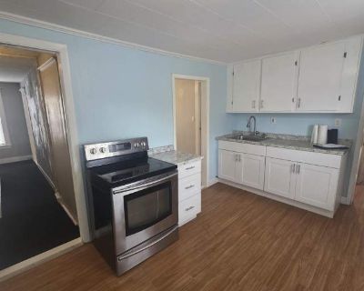 6 Bedroom 2BA 756 ft Apartment For Rent in Claremont, NH