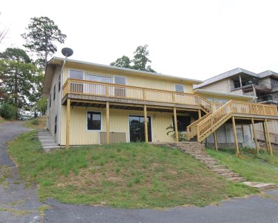 4 Bedroom 2BA 2000 ft Apartment For Rent in Hot Springs, AR