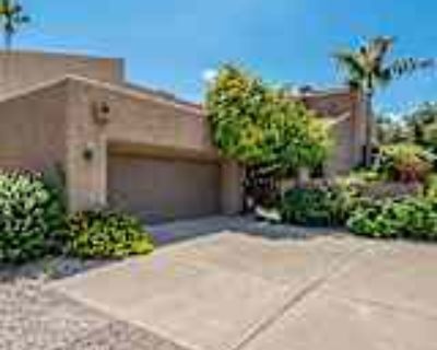 2 Bedroom 2BA 2191 ft² Pet-Friendly Apartment For Rent in Phoenix, AZ 4446 E Camelback Rd unit 109