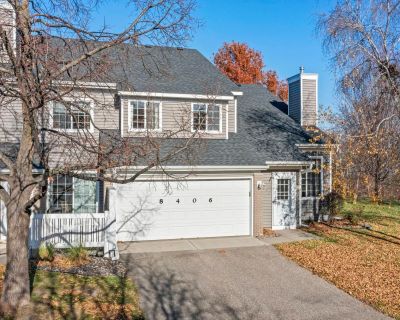 2 Bedroom 1BA 1232 ft Townhouse For Sale in Inver Grove Heights, MN