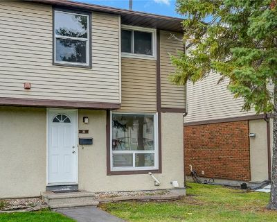3 Bedroom 1BA Condominium For Sale in Elmvale Acres, Ontario