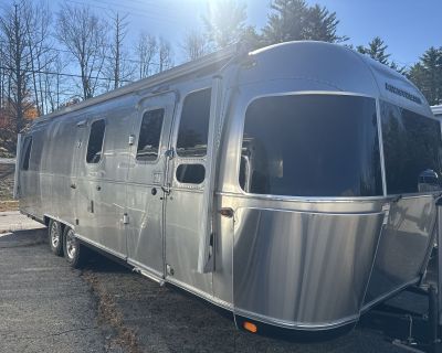 2020 Airstream 30rbq Classic