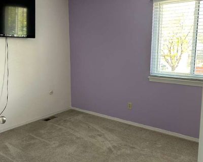 Available on: now. Unfurnished. Parking available * Internet included Waleska Orozco will require background checks for this room Learn more. Cozy two-story house in Aurora with 898 sq. ft., featuring two bedrooms and 1.5 baths one bedroom is currently occupied. The home offers a beautiful, extended backyard and a fully equipped kitchen available for your use.. Rent $1,000 per month Bills Inclu...