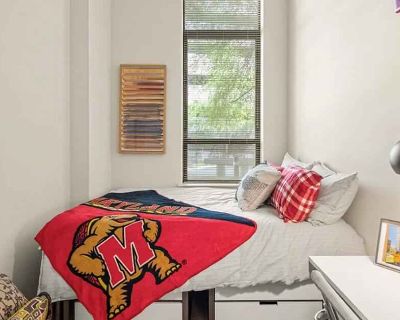 4 Bedroom 2 Bathroom - C (Has an Apartment). Room in the 1 Bedroom 1BA Apartment For Rent