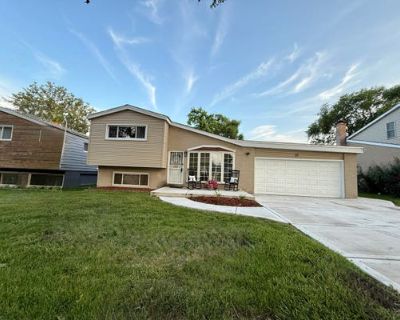 4 Bedroom 3BA 2213 ft Single Family Home For Sale in VILLA PARK, IL