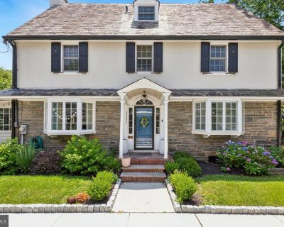 5 Bedroom 3BA 2500 ft Apartment For Rent in Philadelphia, PA