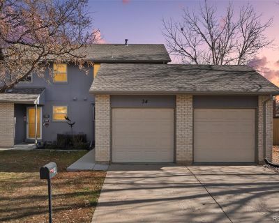 2 Bedroom 1BA 1113 ft Single Family House For Sale in Lakewood, CO