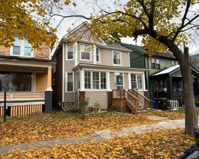 4 Bedroom 1BA 1524 ft Single Family House For Rent in Detroit, MI