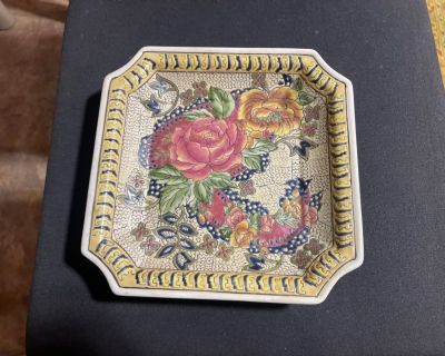 Vintage Andrea by Sadek Handpainted Plate - 7.75