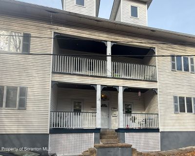 2 Bedroom 1BA 700 ft Single Family House For Rent in Scranton, PA