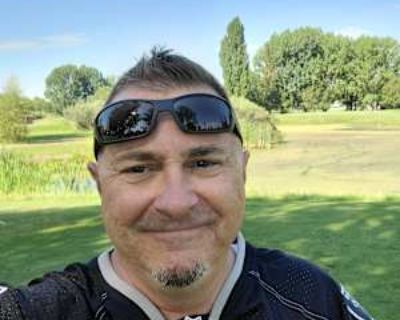 Non-smoker. Budget: $500 per month. Ready to move: now. Seeking a 24 months stay. Looking for myself. I m quite, respectful and clean. I always pay my rent on time.