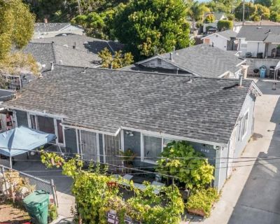 1 Bedroom 1840 ft Studio For Sale in EAST PALO ALTO, CA