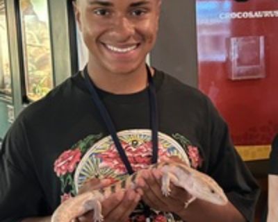 Brian P is looking for a New Roommate in San Diego with a budget of $1600.00