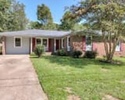 4 Bedroom 2BA 1900 ft² House For Rent in Augusta, GA 210 Chatham Rd