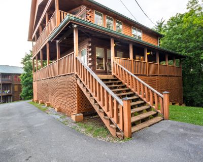 3 Bedroom 5BA 3456 ft Single Family House For Sale in Sevierville, TN