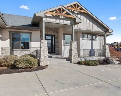 6 Bedroom 5BA 4968 ft Pet-Friendly Apartment For Rent in Windsor, CO