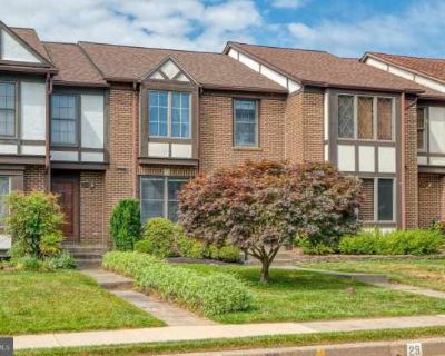 3 Bedroom 3BA 1700 ft Apartment For Rent in Mays Chapel, MD