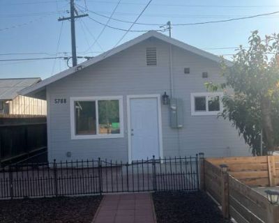 1 Bedroom 1BA 580 ft Apartment For Rent in Reedley, CA