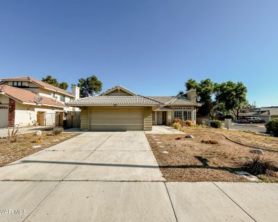 3 Bedroom 2BA 1410 ft Apartment For Rent in Lancaster, CA