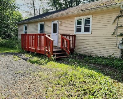 3 Bedroom 1BA 1172 ft Single Family House For Sale in Hughsonville, NY