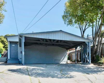 4 Bedroom 2BA 1638 ft Multi-Family For Sale in Hayward, CA