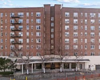 1 Bath Foreclosure Property in Bronx, NY 10463 - Kingsbridge Ter Apt 4c