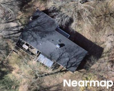 4 Bed 2 Bath Preforeclosure Property in Easton, CT 06612 - Bayberry Ln