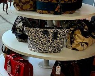 Garage sale/yard sale