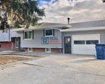 3 Bedroom 2BA 1600 ft Pet-Friendly Single-family home For Rent in Johnstown, CO