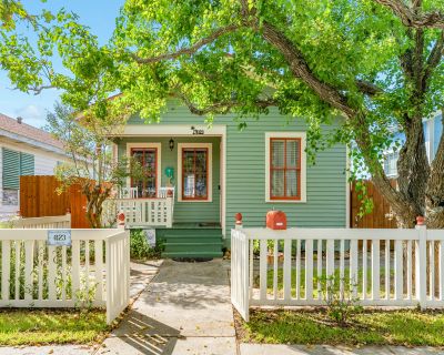 4123 Avenue Q. Property for Rent in Galveston, TX for $2,600 with 3 bedrooms and 2 full baths. This 1,245 square foot property was built in 1960 on a lot size of 0.0826.. Adorable Coastal Cottage near the Beach, centrally located and close to the college. This little gem has 2 roomy bedrooms with plenty of sleeping space with a shared full bath. The backhouse includes another 576 SQFT - one bed...