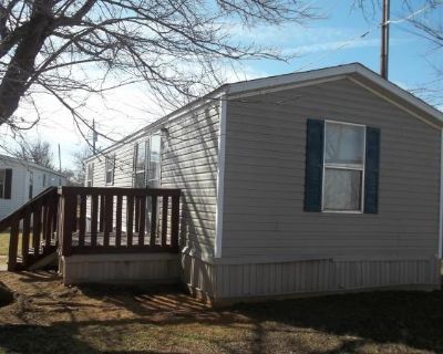 2 Bedroom 1BA 644 ft Mobile Home For Rent in Fort Worth, TX