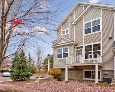 3 Bedroom 2BA 2342 ft Pet-Friendly Townhouse For Rent in Maple Grove, MN