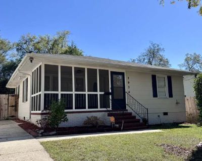 2 Bedroom 1BA 887 ft Apartment For Rent in Columbus, GA