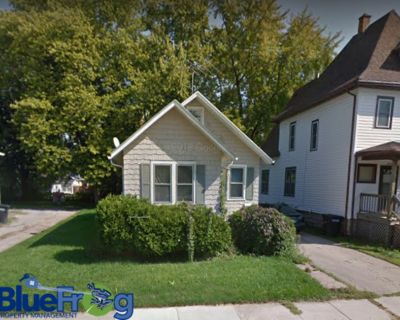 2 Bedroom 1BA Pet-Friendly House For Rent in Oshkosh, WI