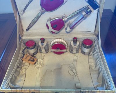 Antique Manogrammed Grooming Luggage Case "RAW"