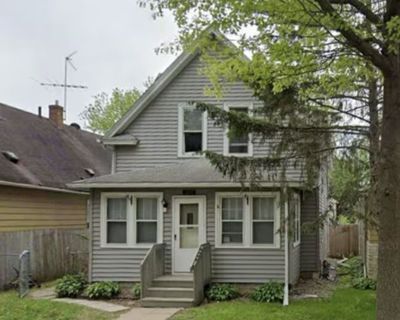 Hi! Im Everett. Im clean, responsible, and considerate. Im currently a full-time student working two part-time jobs looking for a stable place to live long-term. I aspire to major in public health. In my free time, I like to write, journal, and play the Sims 4.. 2 Bedroom. 1 Bathroom