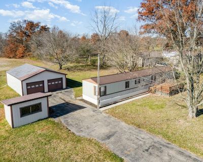 2 Bedroom 1BA 858 ft Single Family House For Sale in Mount Orab, OH