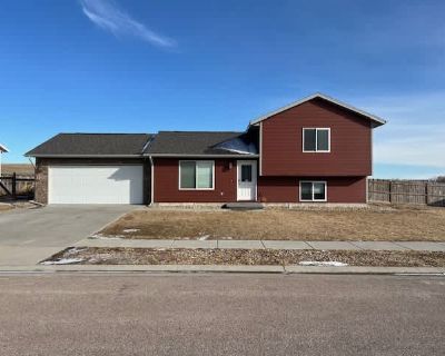 3 Bedroom 2BA 984 ft Pet-Friendly Apartment For Rent in Box Elder, SD