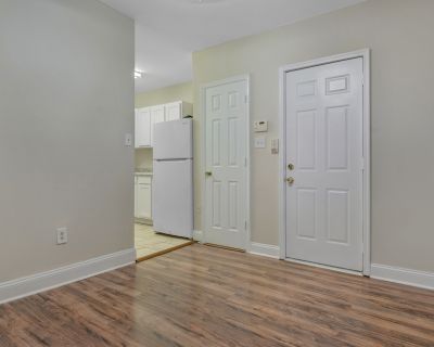 1 Bedroom 1BA 620 ft Apartment For Rent in Washington, DC