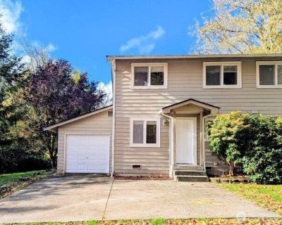 3 Bedroom 1.5BA House For Rent in Lake Stevens, WA